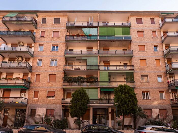 Appartamento bilocale in affitto in Via Carlo Antonio Carlone, Bande Nere, Milano