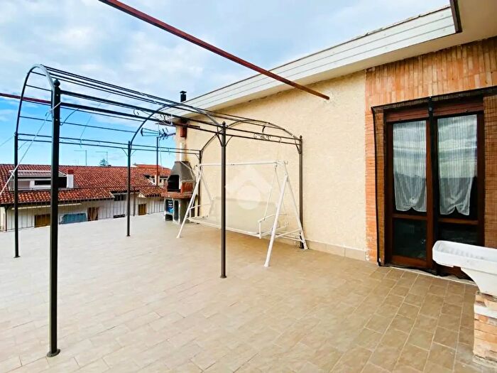 Appartamento trilocale in vendita in Via delle Allodole, Fiumefreddo Bruzio