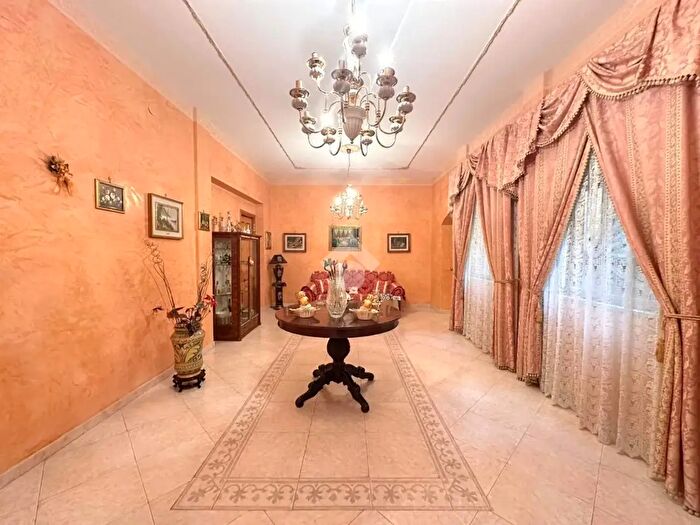 Appartamento quadrilocale in vendita in Via Giuseppe Pitrè, Palermo