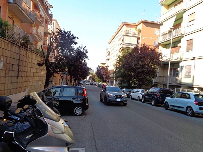 Appartamento in affitto in Via di San Tommaso d'Aquino, Piazzale degli Eroi, Roma