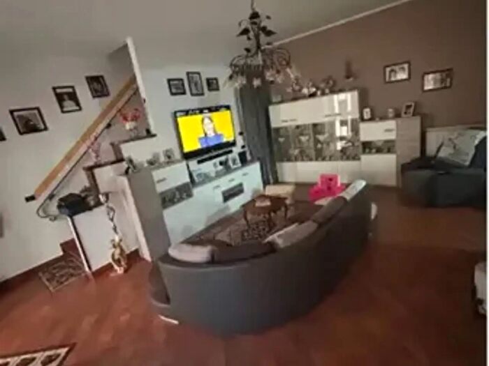 Casa con 5 locali in vendita in Via Vincenzo Caliendo, Marigliano