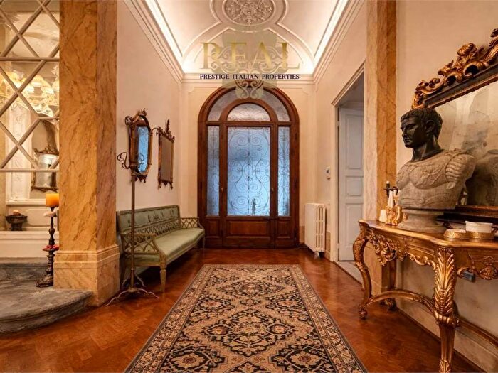 Appartamento con 6 locali in affitto in DAzeglio, Firenze