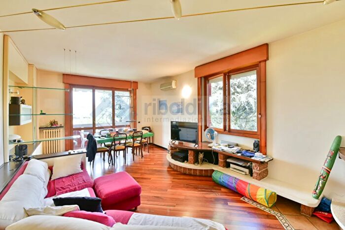 Appartamento quadrilocale in vendita in Biassono