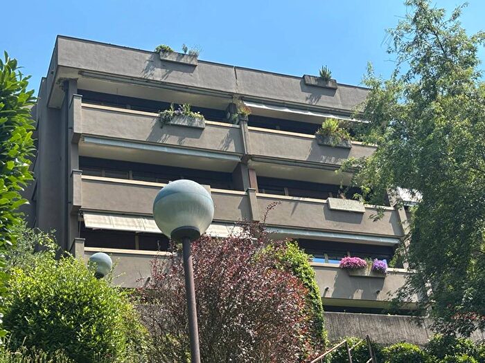 Appartamento trilocale in affitto in Via Vodice, Como Sole, Como