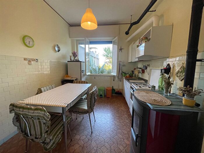 Appartamento bilocale in vendita in Noli Savona Sv, Noli