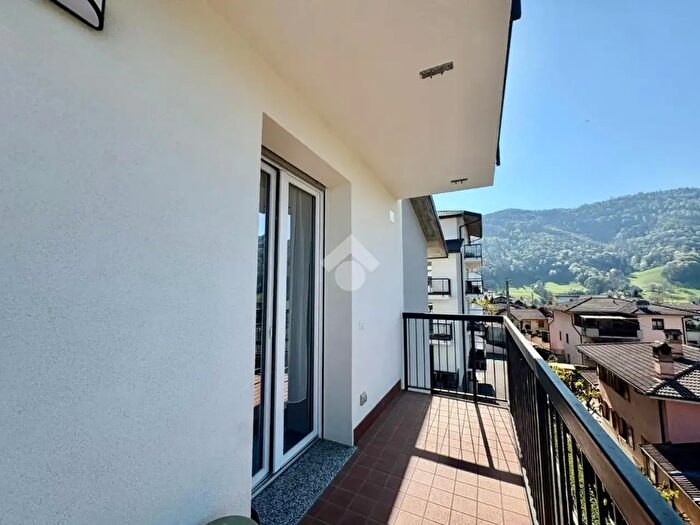 Appartamento quadrilocale in vendita in Via Don F Brignoli, Peia