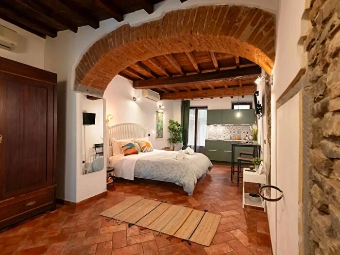 Appartamento monolocale in affitto in Borgo San Frediano, Firenze