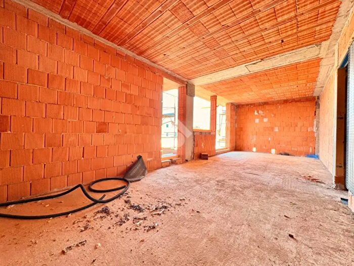 Appartamento quadrilocale in vendita in Via Vittorio Veneto, Nogarole Rocca