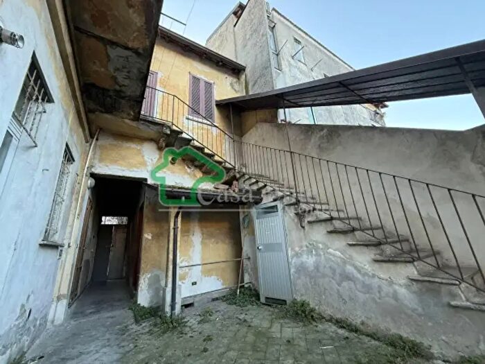 Casa quadrilocale in vendita in Via Borgo Adda, Lodi