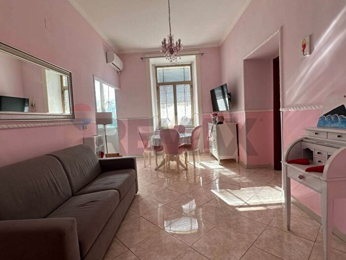 Appartamento bilocale in affitto in Corso Vittorio Emanuele, Mergellina Piedigrotta, Napoli