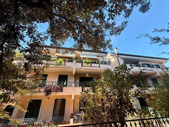 Appartamento bilocale in affitto in Viale Maggio, Centro, Grottaferrata