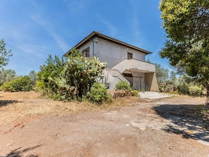 Casa quadrilocale in vendita in Pian della Noce, Vetralla