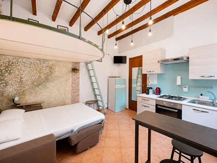 Appartamento monolocale in affitto in Via Casale, Navigli Darsena, Milano