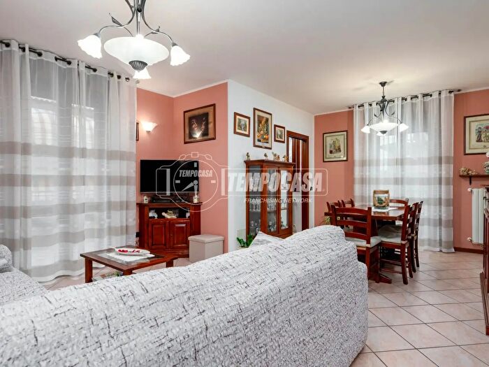 Appartamento trilocale in vendita in Castellarano