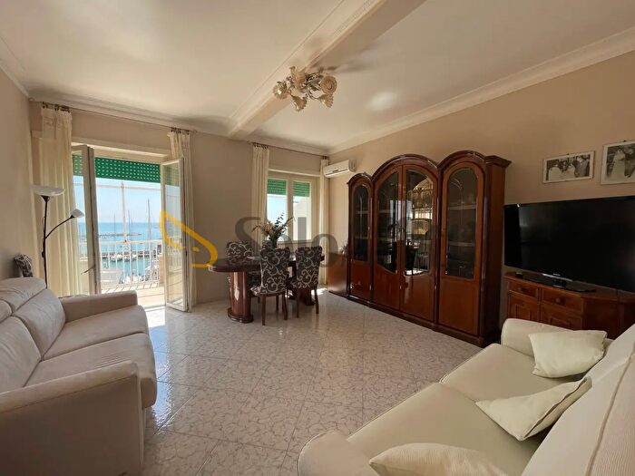 Appartamento trilocale in affitto in Via Antonio Gramsci, Anzio