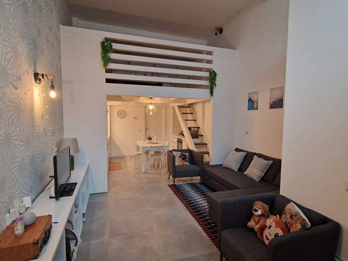 Appartamento bilocale in affitto in Via Enrico Annibale Butti, Dergano, Milano