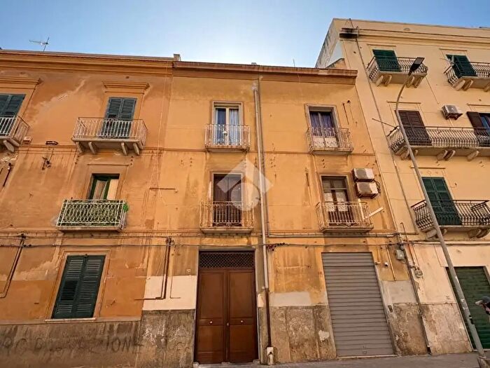 Appartamento trilocale in vendita in Via Osorio, Trapani