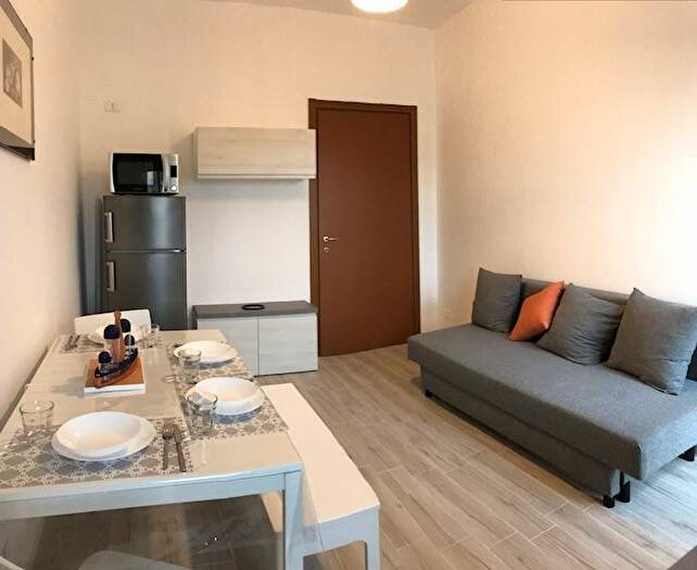 Appartamento bilocale in affitto in Via Giulio Carcano, Pezzotti Meda, Milano