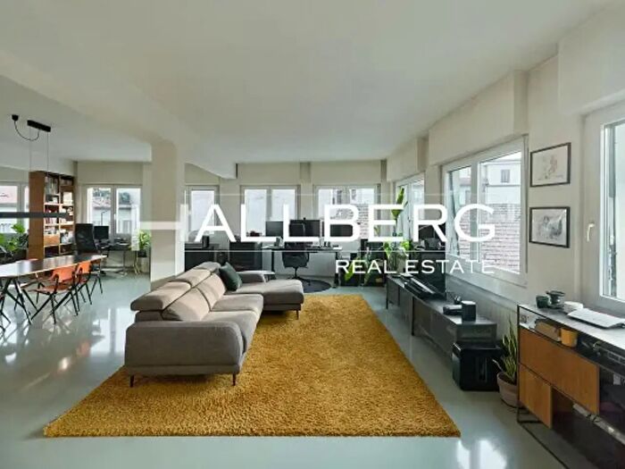 Appartamento trilocale in vendita in Via Amatore Antonio Sciesa, Milano