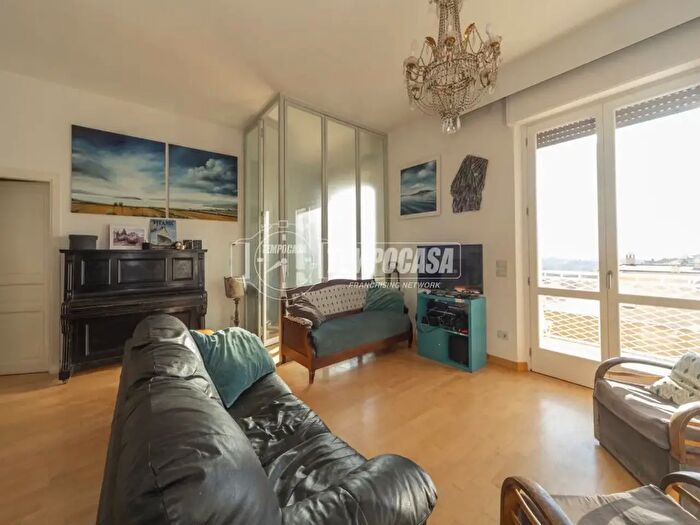 Case in Vendita e in Affitto - 3