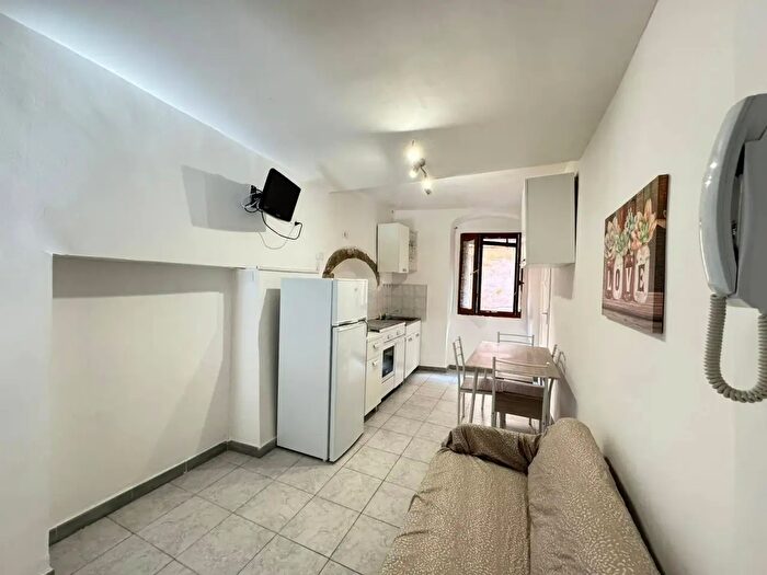 Appartamento bilocale in affitto in Via delle Fabbriche, Viterbo