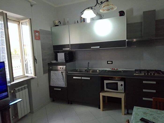 Appartamento trilocale in affitto in Via Eugenio Cutinelli, Cutinelli, Pomigliano dArco
