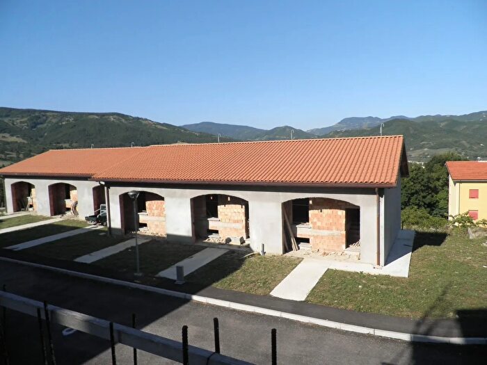 Casa quadrilocale in vendita in Ponte Messa, Pennabilli