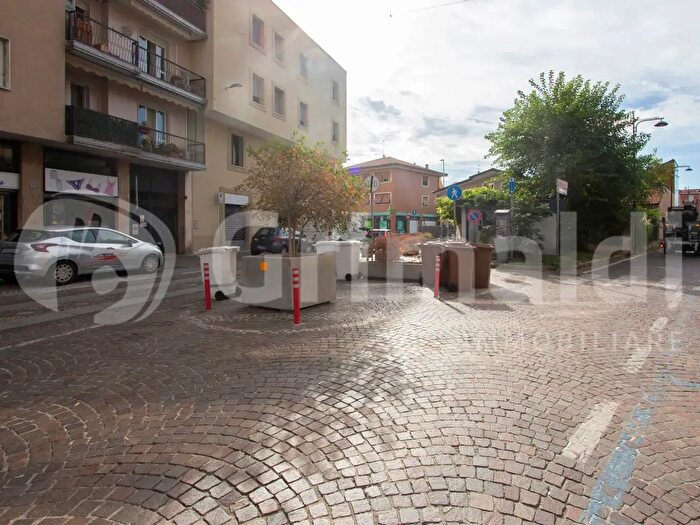 Appartamento trilocale in vendita in Via San Francesco d'Assisi, Cinisello Balsamo