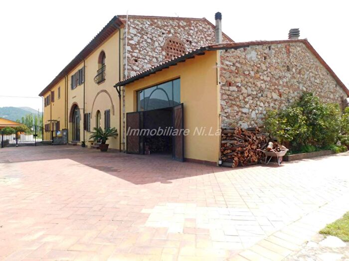 Casa con 9 locali in vendita in della Casina, San Giuliano Terme