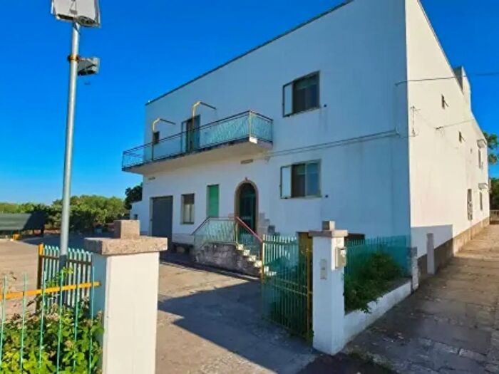Casa con 6 locali in vendita in Strada Comunale Foggia di Nercio, Putignano