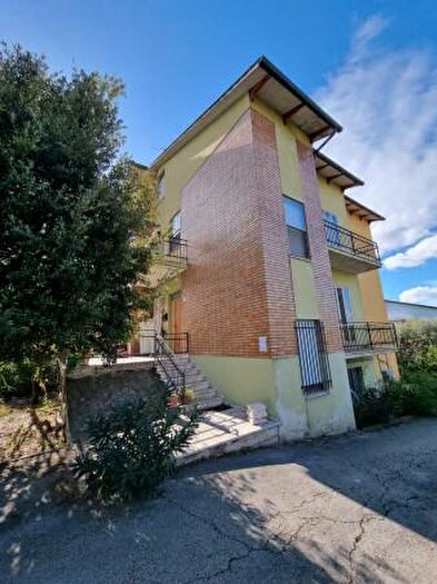 Appartamento trilocale in vendita in Via Castelletta, Petriolo