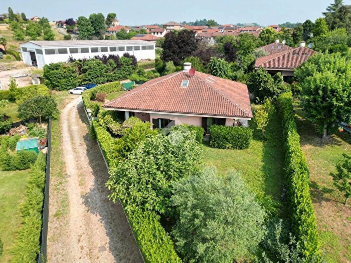 Casa con 8 locali in vendita in Via Buttigliera, Moriondo Torinese