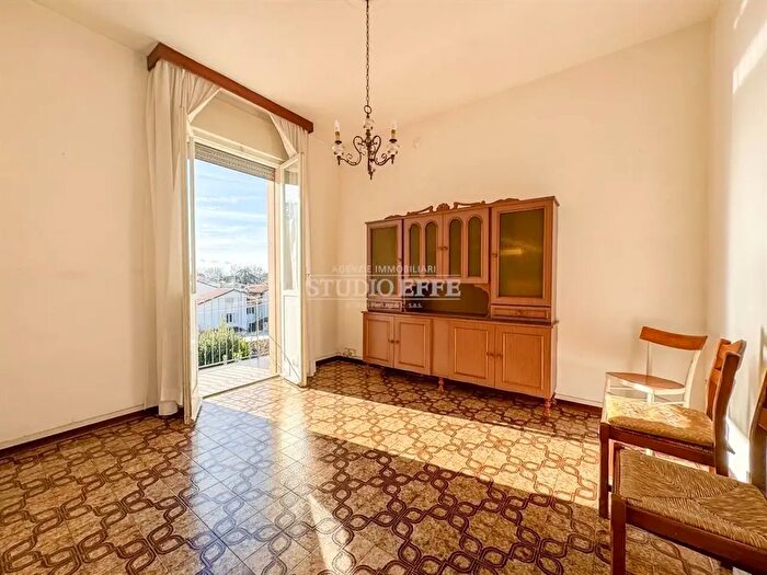 Appartamento quadrilocale in vendita in Via Romolo Conti, Ravenna