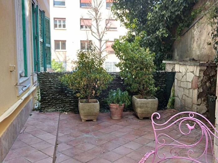 Appartamento trilocale in affitto in Viale delle Medaglie d'Oro, Medaglie d'Oro, Roma