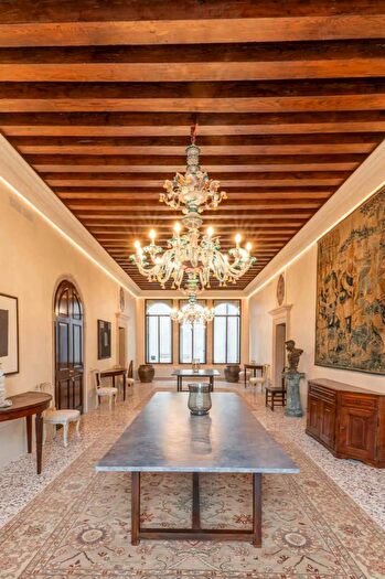 Appartamento trilocale in vendita in Via San Martino E Solferino, Padova