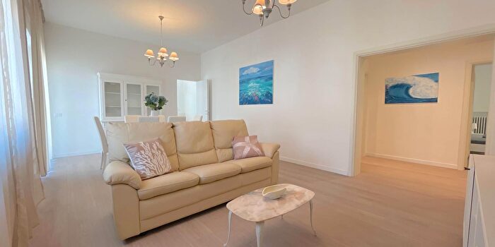 Appartamento con 5 locali in affitto in Zona di Via Marsala Snc, San Benedetto Del Tronto