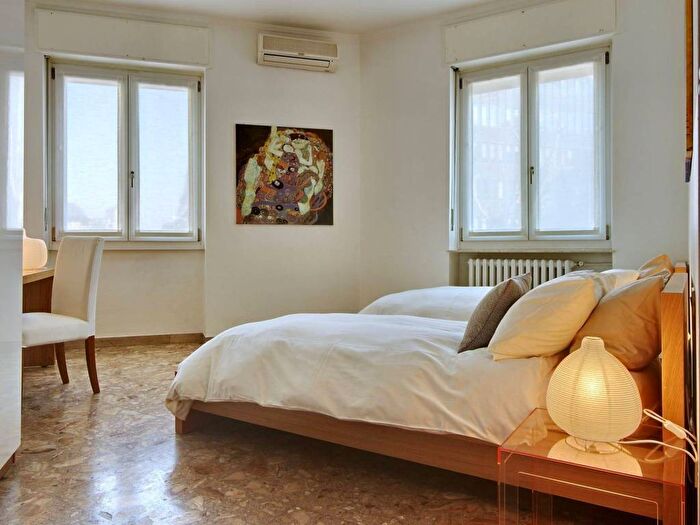 Appartamento bilocale in affitto in Via Pola, Isola, Milano