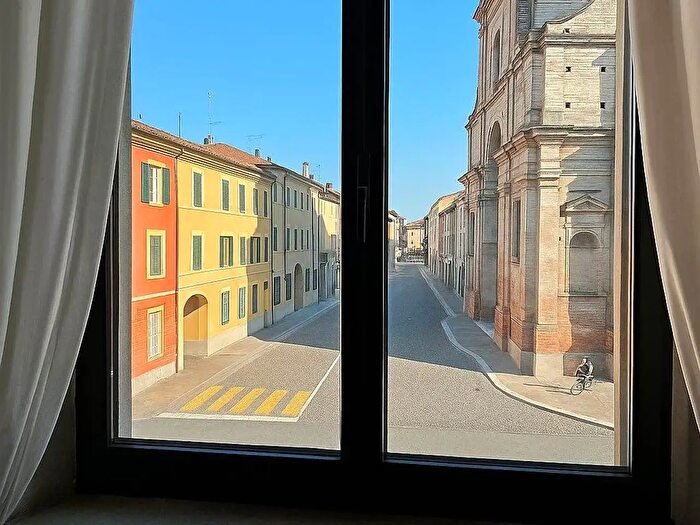 Appartamento con 5 locali in vendita in Parma