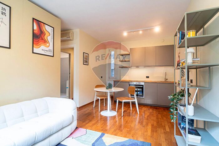 Appartamento bilocale in vendita in Galleria Bassa dei Magnani, Parma