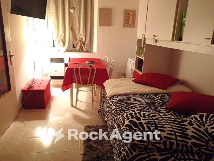 Appartamento monolocale in affitto in Piazza Angilberto II, Corvetto, Milano