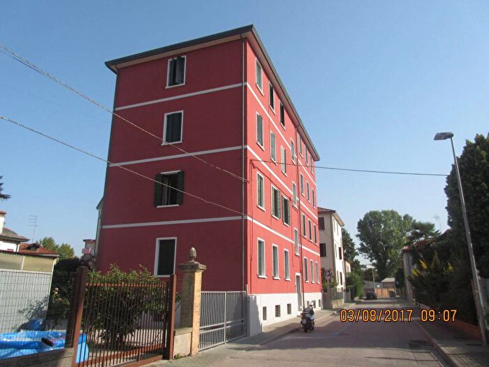 Appartamento trilocale in affitto in Via Gianbattista Morosini, Marghera Catene, Venezia
