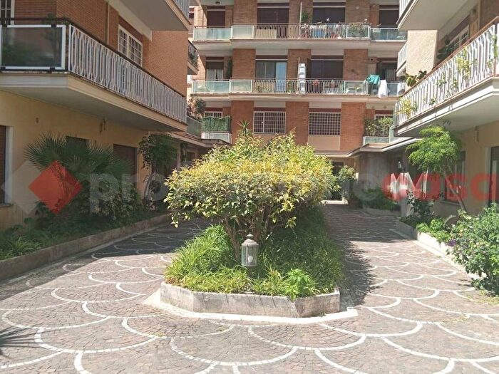 Appartamento trilocale in affitto in VIA ROMEO RODRIGUEZ PEREIRA, Balduina, Roma