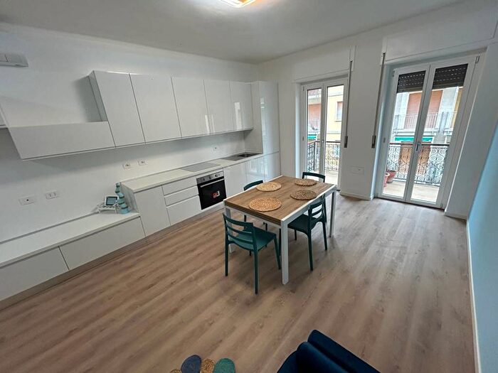 Appartamento quadrilocale in affitto in Via Privata Bogliolo, Centro, Alassio