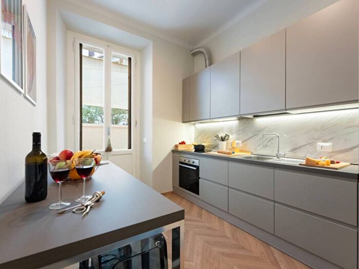 Appartamento quadrilocale in affitto in Campo di Marte, Firenze