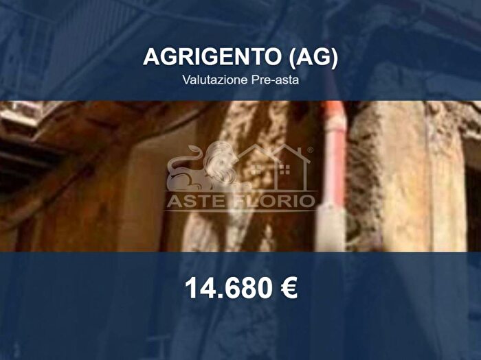 Appartamento trilocale in affitto in Via Cutaia, Centro Storico, Agrigento