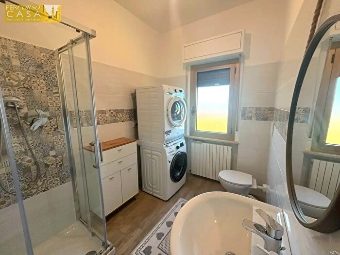 Appartamento quadrilocale in vendita in Contrada Camerale, Tossicia