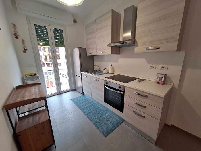 Appartamento trilocale in affitto in Alassio