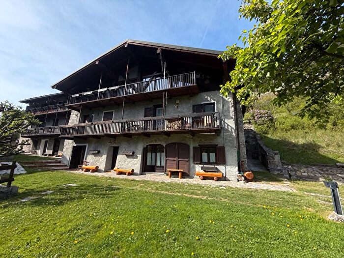Appartamento trilocale in affitto in Strada Statale di Bardonecchia, Bardonecchia