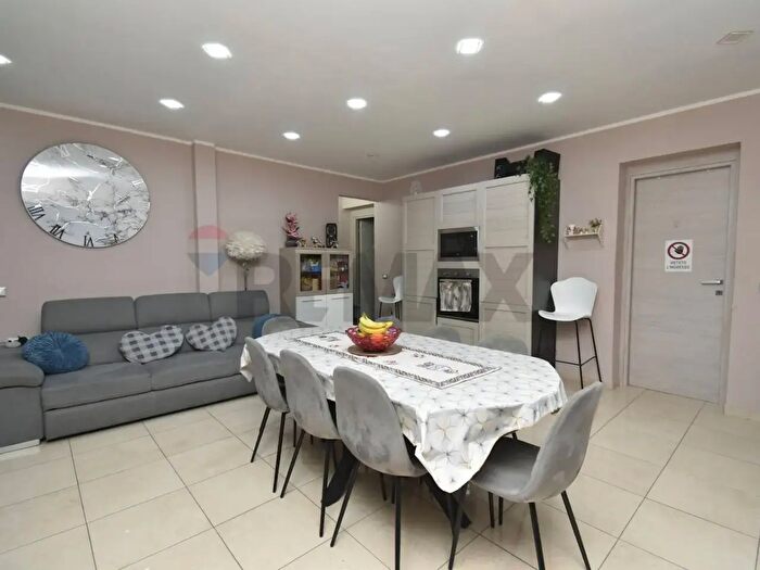 Appartamento trilocale in vendita in Via Giuseppe Missori, Catania