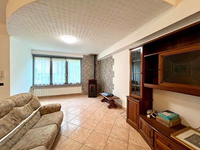 Appartamento trilocale in affitto in Via Serio, Casnigo
